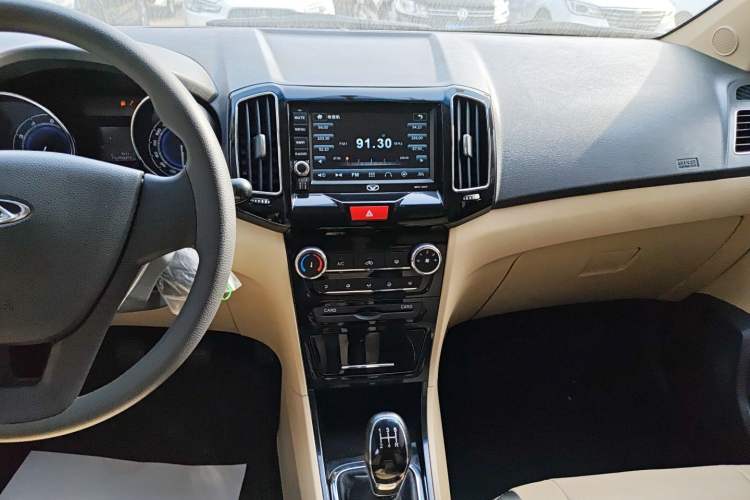 Used Chery E3 2015 1.5L Manual Fashion Model