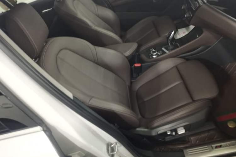 Used BMW X1 2021 Restyled sDrive25Li Leading Edition Right Front Seat