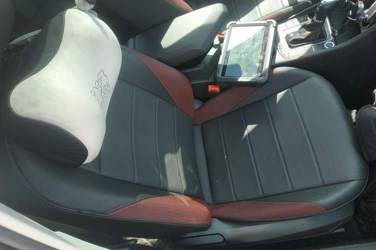 Used Volkswagen Bora 2021 1.5L Automatic Comfort Smart Connect Edition Right Front Seat