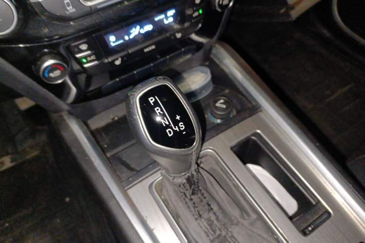 Used Geely Auto Vision X6 2016 1.3T CVT Flagship Model