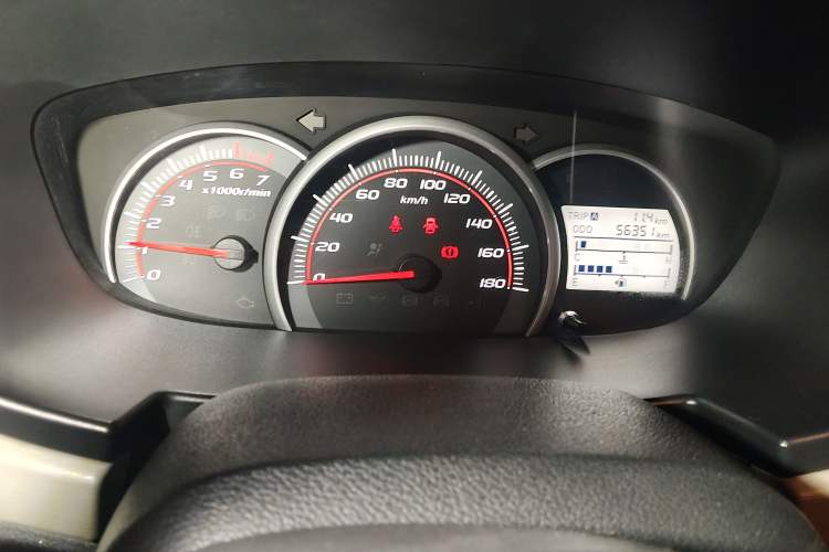 Used CHANGAN OSHAN Olisway 2013 1.4L Manual Jingyue Model
