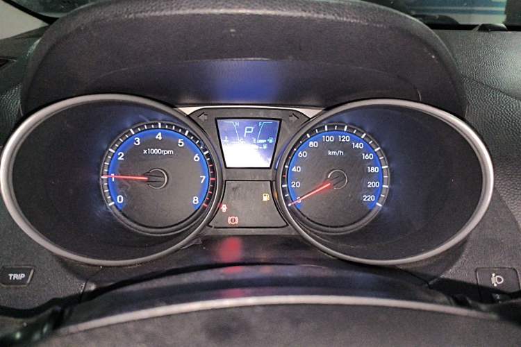 Used Hyundai ix35 2015 2.0L Automatic 2WD Smart Version China V Standard Instrument Cluster