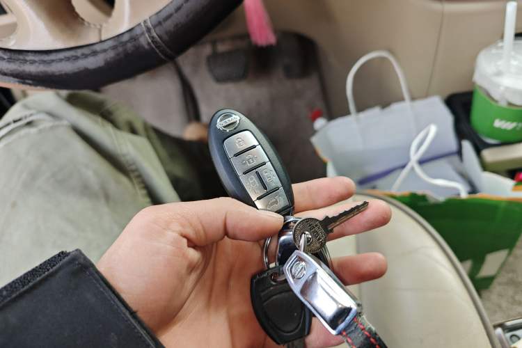 Used Nissan Quest 2015 3.5L SL