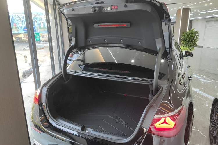 Used Mercedes-Benz E-Class 2025 E 300 L Stylish Model
