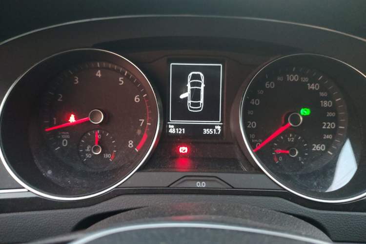 Used Volkswagen Magotan 2018 330TSI DSG Luxury Model Instrument Cluster