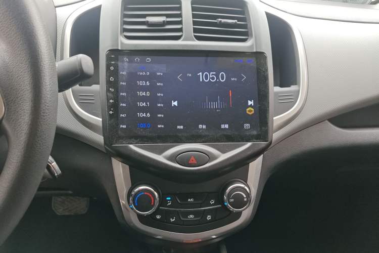 Used CHANGAN Benni E-Star 2021 National Edition Xin Yue Version Lithium Iron Phosphate (31.86 kWh) Audio And AC Panel