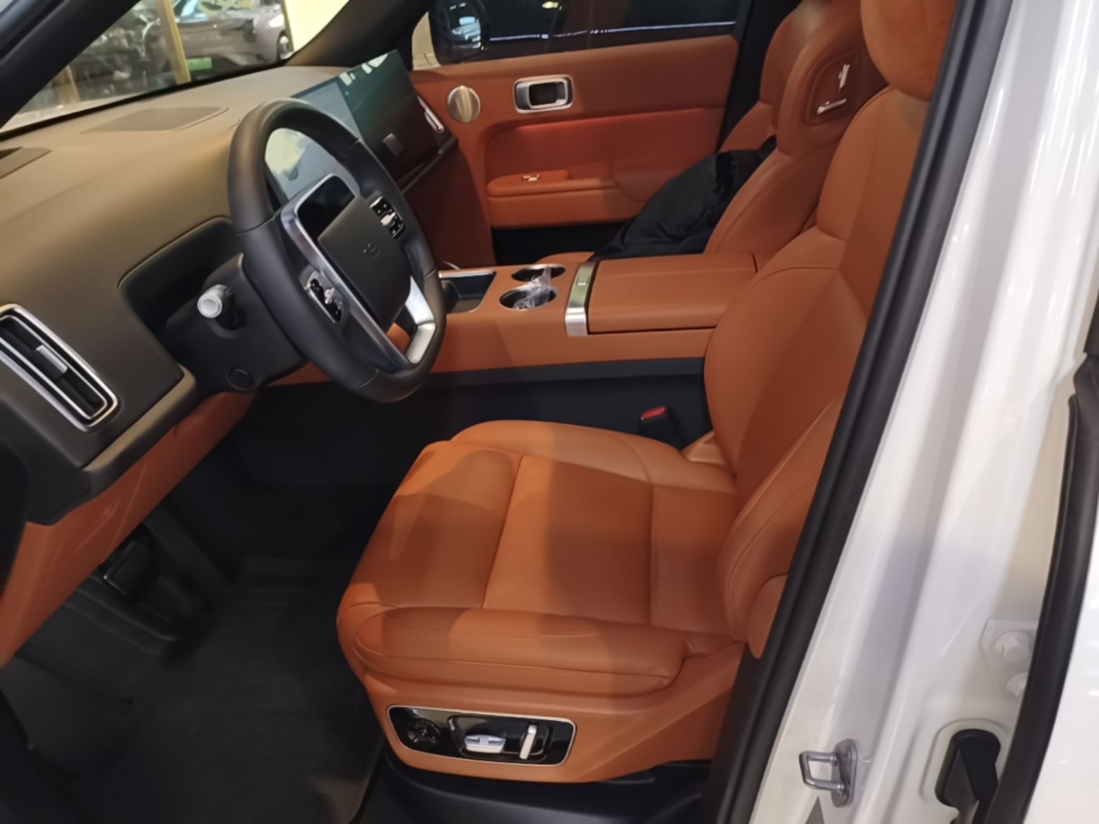 Vordere Reihe im Auto