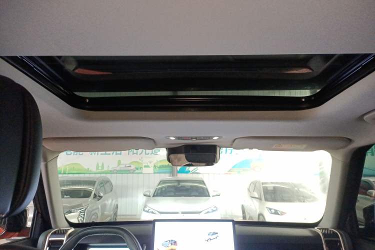 Used iCAR 03 2024 501km Four-wheel Drive Long-Range Advanced Version