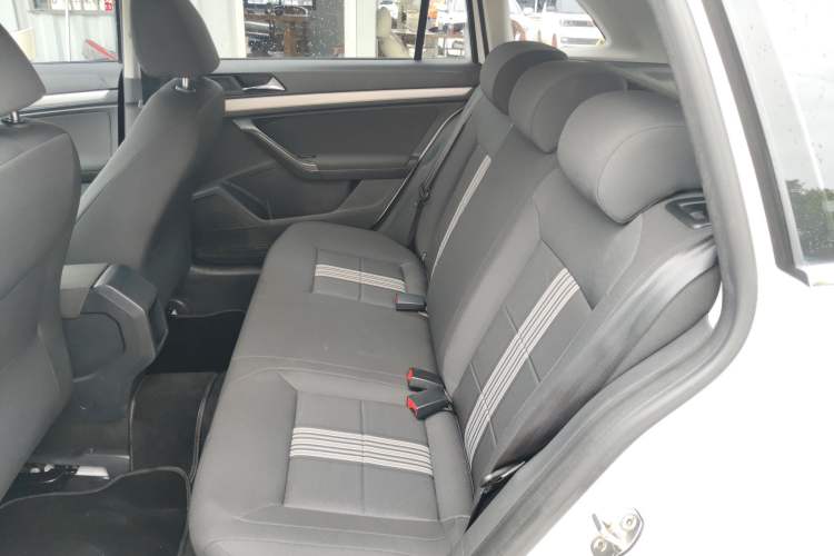 Used Volkswagen Gran Lavida 2017 1.6L Automatic Fashion Edition