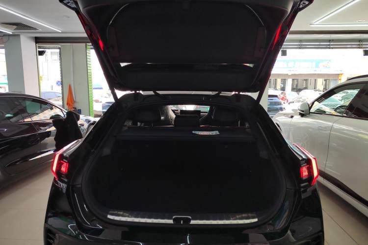 Used Zeekr 001 2026 Model 103° Rear-Drive Max Version Trunk