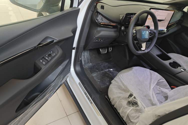 Used Volkswagen ID.UNYX 2024 Revised Pro Long-Range Version
