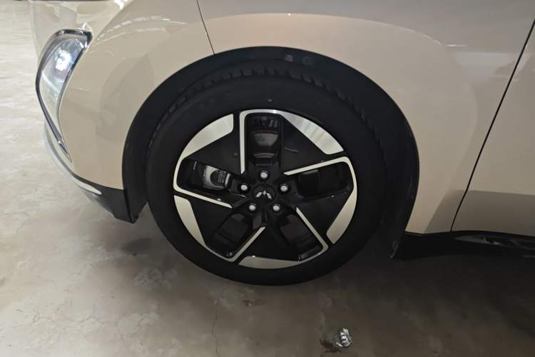 Used Wuling Xingguang 2024 Co-Creation Edition 510 Advanced Model