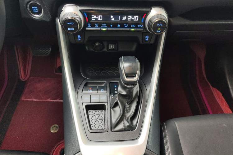 Used Toyota Wildlander 2021 2.0L CVT Two-Wheel Drive Luxury Edition Gear Lever