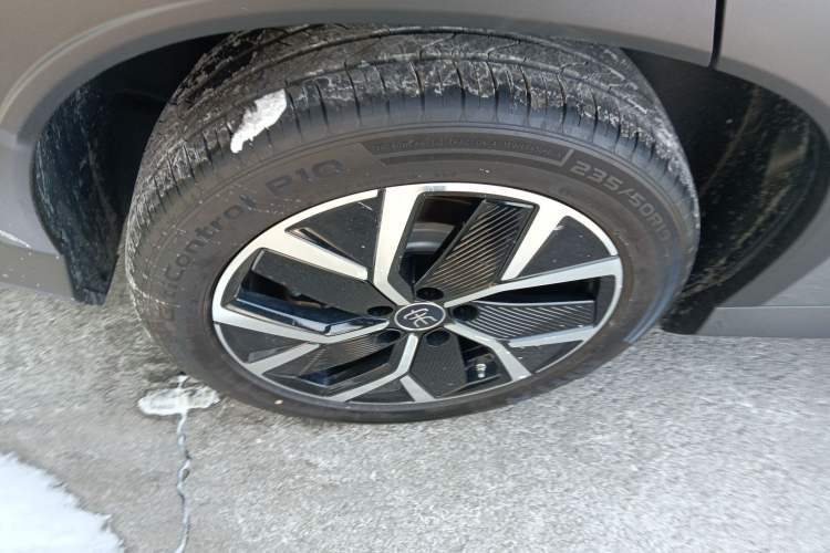 Used BYD Song L DM-i 2025 Intelligent Driving Version 160 km Beyond-Range Type
