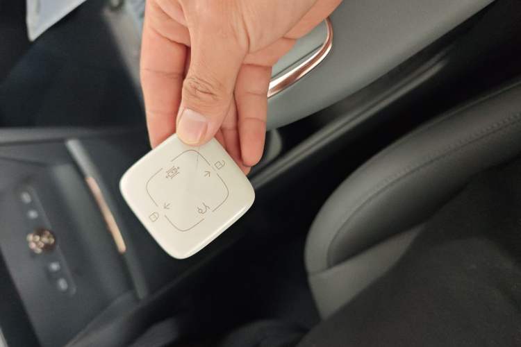 Used Zeekr X 2024 Five-Seater Four-Wheel Drive Vehicle Key