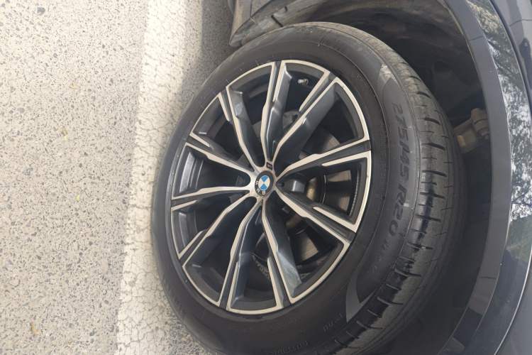 Used BMW X5 2022 Restyled xDrive 30Li Luxury Version M Sport Package Exterior 7