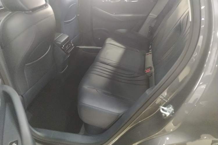 Used Geely Galaxy E5 2026 Model 610km Long-Distance Edition