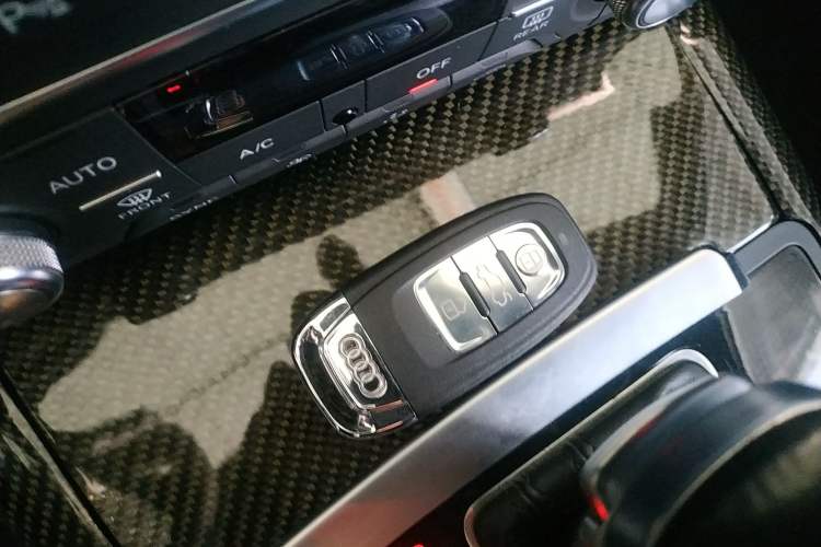 Used Audi A6L 2018 30th Anniversary Edition 45 TFSI quattro Sport model
