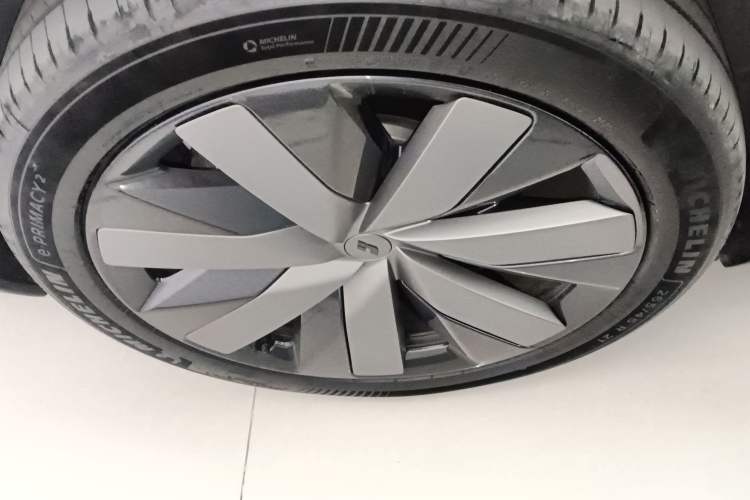 Used Li Auto Li Auto i8 2025 Model Standard Version