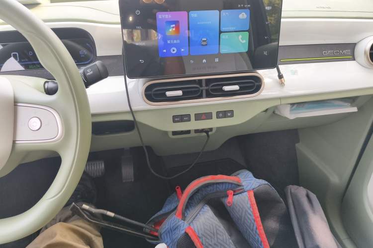 Used Geely Galaxy Panda 2025 210km Panda Rider Audio And AC Panel