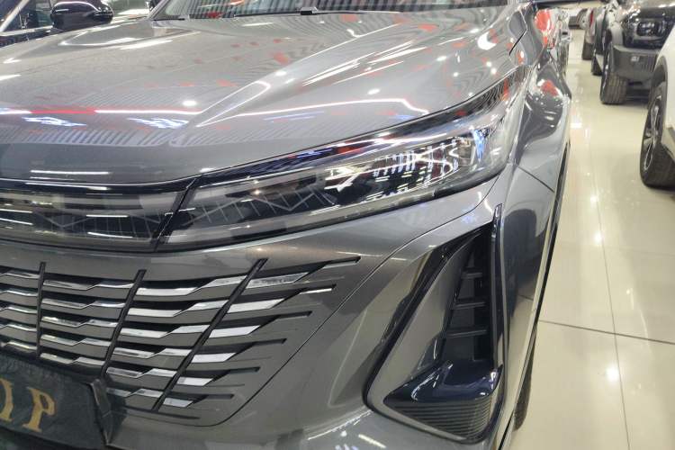 Used CHANGAN CS75 PLUS 2023 3rd Generation 1.5T Automatic Prestige Model
