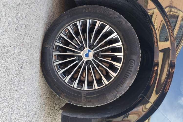 Used Denza D9 2024 DM-i 980 Four-Wheel Drive Prestige Model
