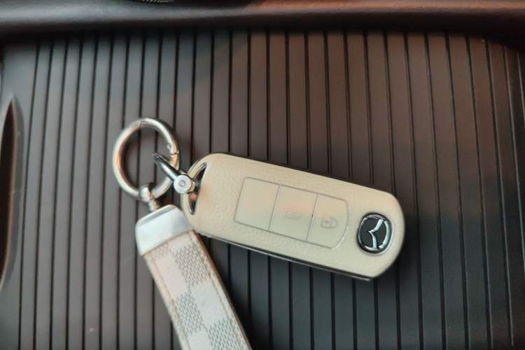 Used Mazda CX-4 2021 2.0L Automatic Two-Wheel Drive Blue Sky Luxury Edition