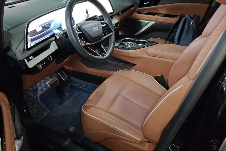 Used Cadillac OPTIQ 2024 Standard Range Version
