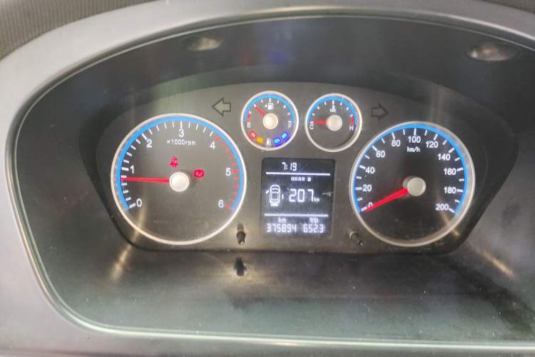 Used Foton Toano 2021 2.0T Manual Tongtu Extended-Wheelbase Mid-Roof 9-Seater 4F20TC3