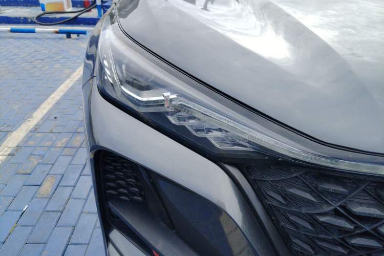 Used CHANGAN CS75 PLUS 2020 1.5T Automatic Luxury Version Right Front Headlight