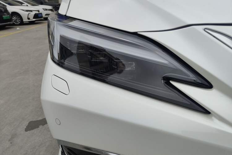Used Lexus ES 2025 200 Premium Edition
