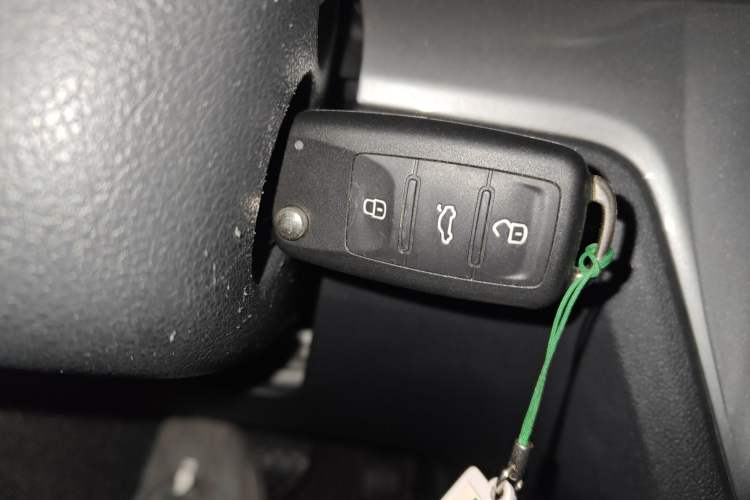 Used Volkswagen Lavida 2017 1.6L Automatic Fashion Edition
