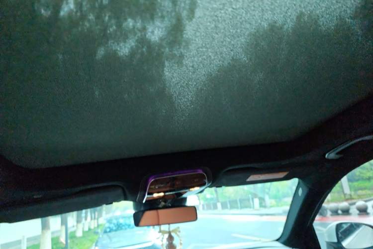 Used Mercedes-Benz GLC 2023 Refreshed GLC 300 L 4MATIC Dynamic Version 7-Seater Headliner