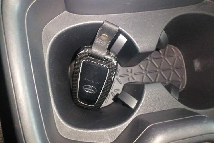 Used Toyota RAV4 2021 2.0L CVT 4x4 Trend Edition
