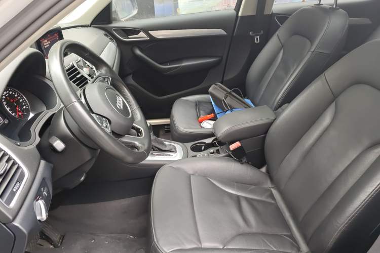 Used Audi Q3 2016 30 TFSI Collector's Edition Comfort Model
