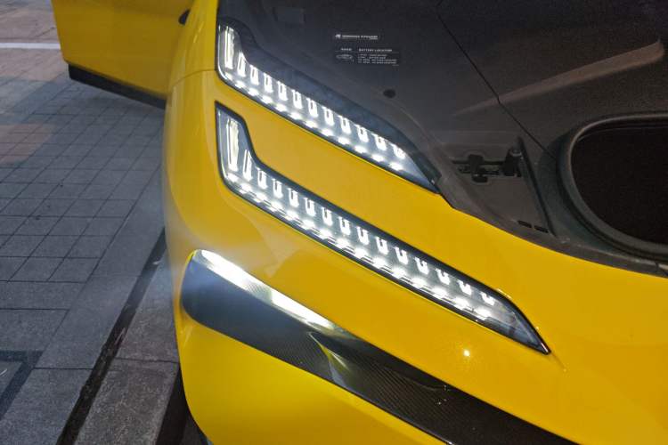 Used Lotus EMEYA 2024 EMEYA R+