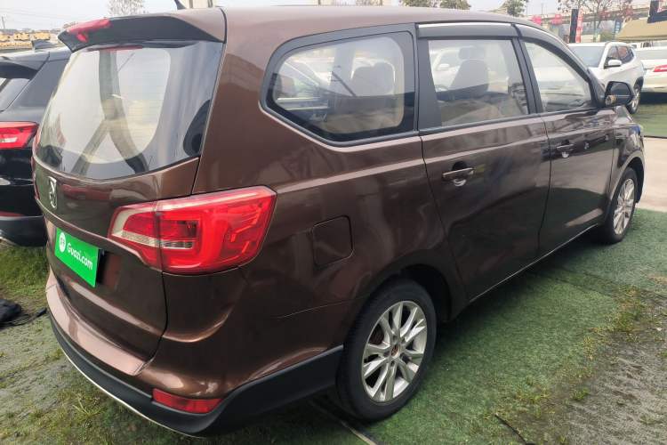 Used Baojun 730 2016 Revised 1.5L Manual Standard Version 7 Seats China V Emission Standard