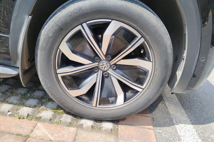 Used Volkswagen Teramont X 2020 330TSI Two-Wheel-Drive Luxury Edition Right Front Wheel Hub
