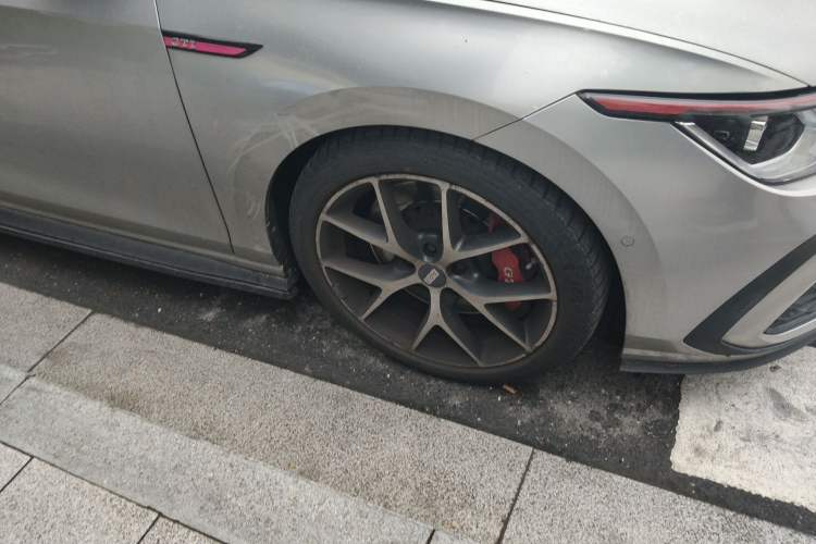 Used Volkswagen Golf GTI 2021 380TSI DSG GTI Right Front Wheel Hub