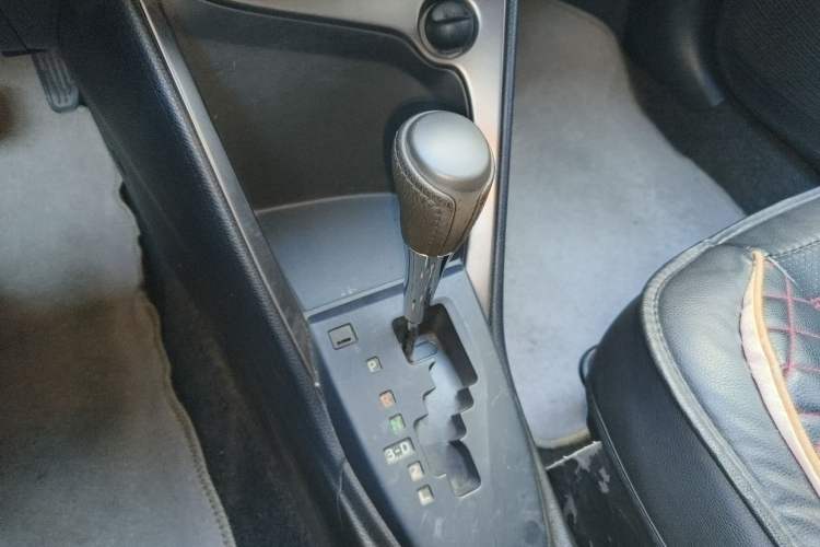 Used Toyota YARiS L Zhi Xuan 2014 1.3E Automatic Charm Edition
