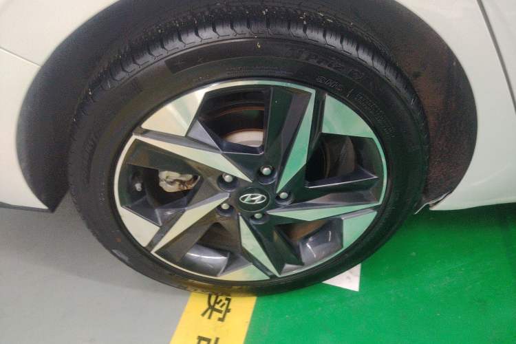 Used Hyundai Elantra 2021 240TGDi DCT LUX Prestige Edition
