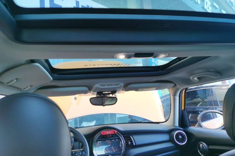 Used MINI MINI 2016 1.2T ONE Pioneer Edition Five-Door Version
