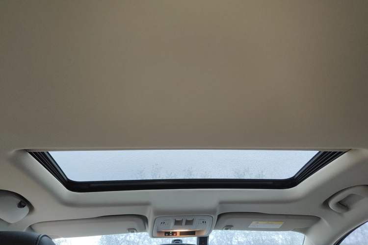 Used Buick Verano 2019 Sedan 20T Dual-Clutch Leading Model Headliner