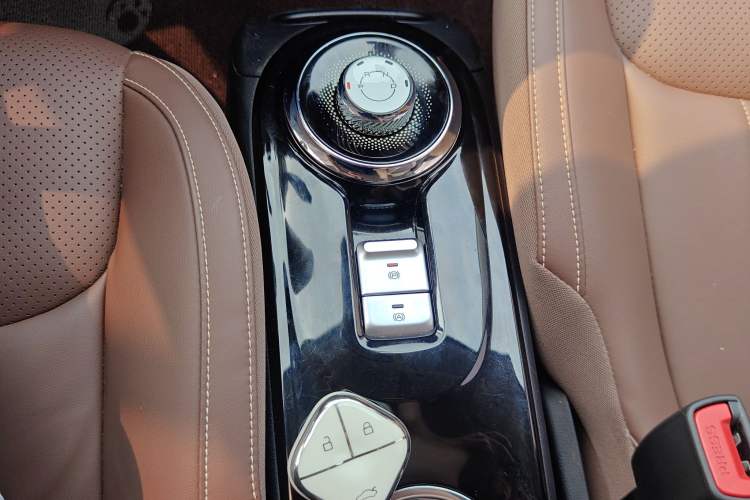 Used Wuling Bingo 2023 333 km Lingxi Connected+ Version Gear Lever