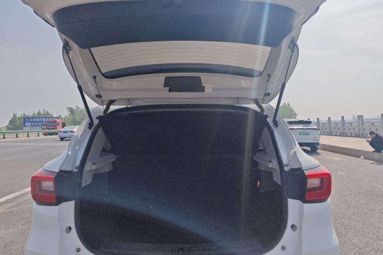 Used MG ZS 2020 Global Bestseller with 1.5L Engine Manual Transmission and a Massive 65-Inch Panoramic Sunroof Version
