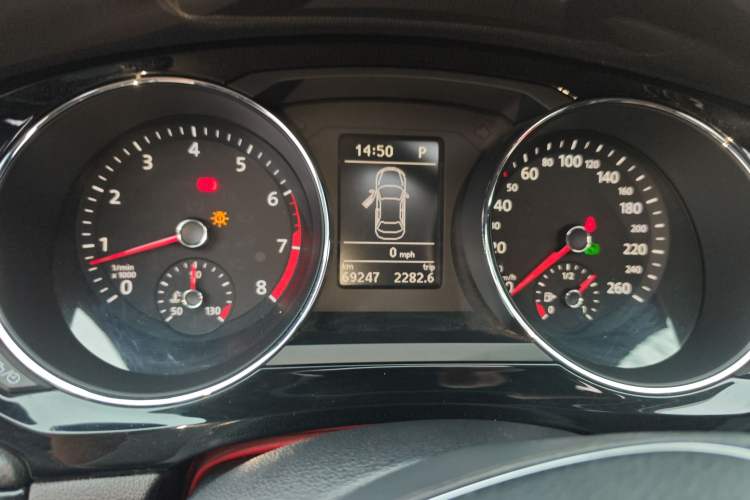 Used Volkswagen Sagitar 2018 180TSI DSG Prestige Edition Instrument Cluster