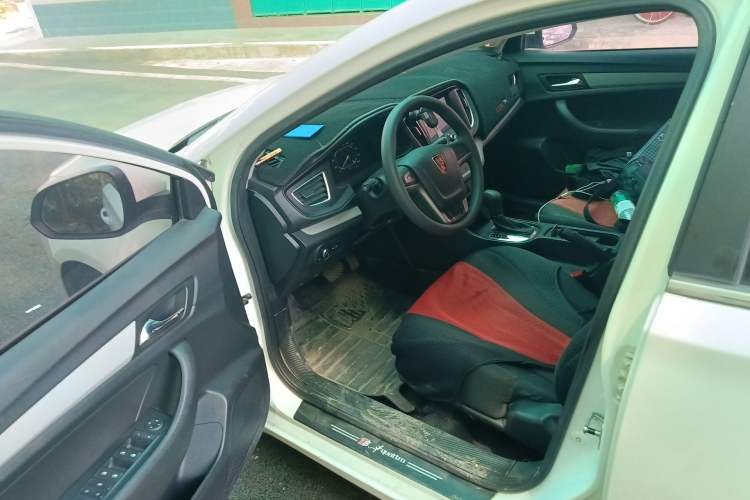 Used Roewe 360 2016 1.5L Automatic Smart Screen Version Driver Seat