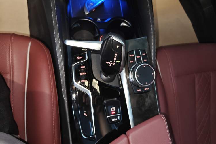 Used BMW 5 Series 2022 Second Facelift 525Li M Sport Package