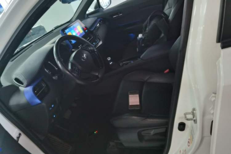 Used Toyota IZOA 2018 2.0L Yichi Edition China V Standard
