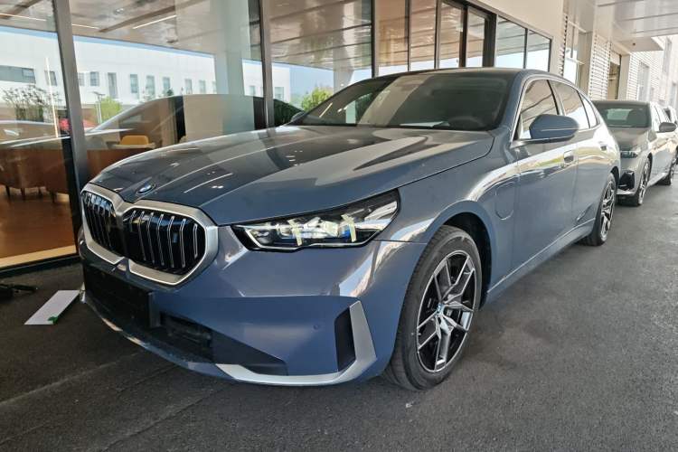 Used BMW i5 2025 eDrive 40L Luxury Package